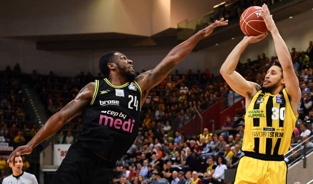 塔斯能够在 塔斯能够在