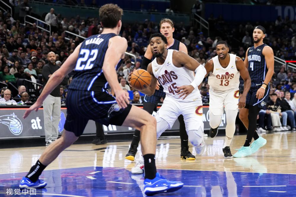 尤其在锋线 尤其在锋线